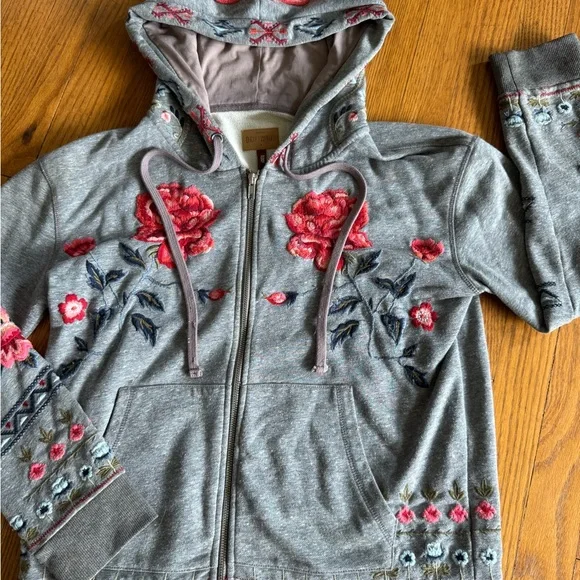 Driftwood embroidered zip up hoodie - Picture 2 of 7